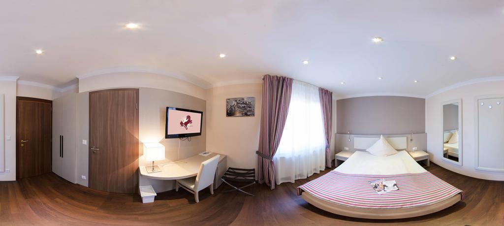 Hotel Il Cavallino Warendorf Rum bild