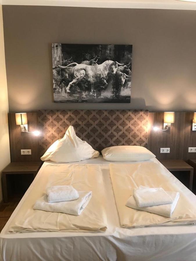 Hotel Il Cavallino Warendorf Exteriör bild