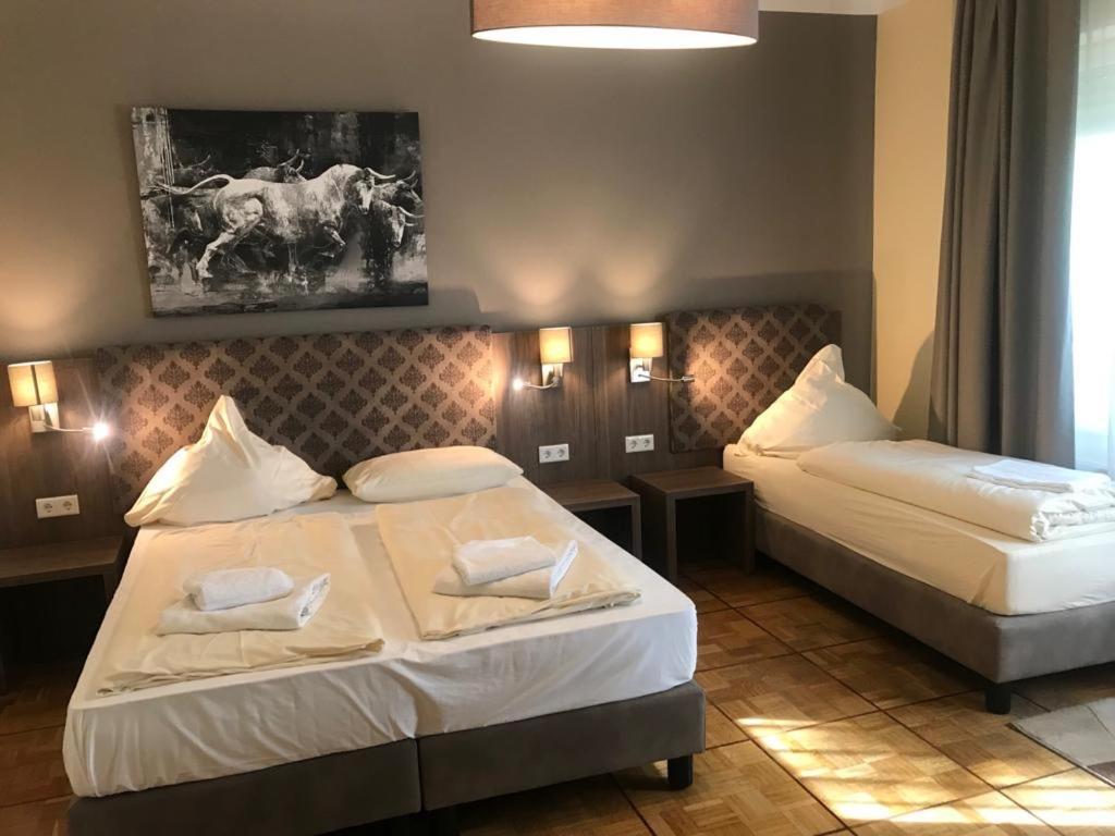 Hotel Il Cavallino Warendorf Exteriör bild